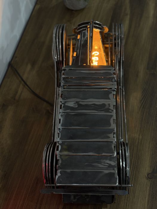 Sculptura masina de epoca FIER- cadou ideal