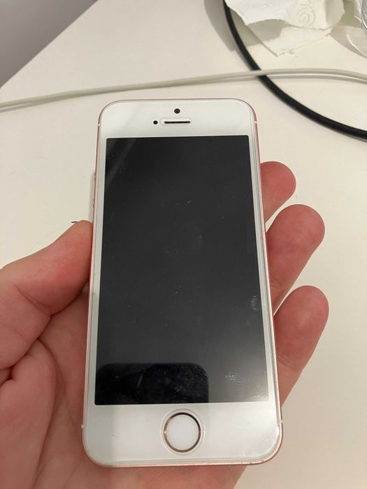 Apple iPhone SE, Rose Gold, 16 GB