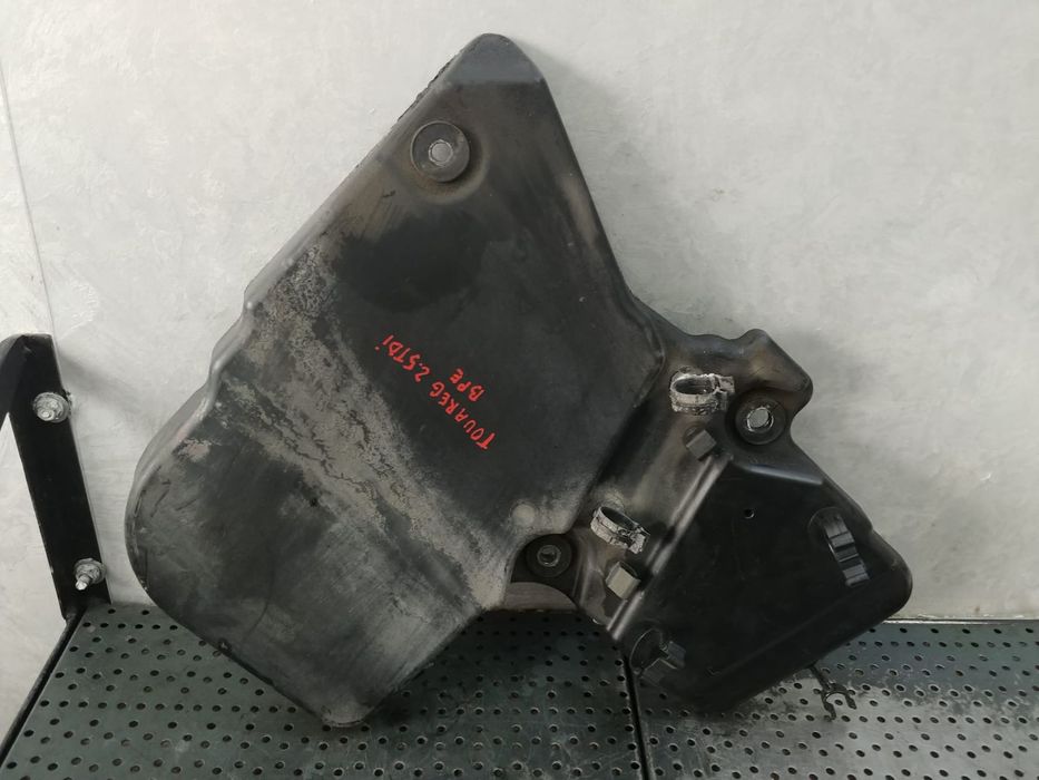 capac apratoare distributie 2.5 tdi bpe vw touareg 7l  070103005a