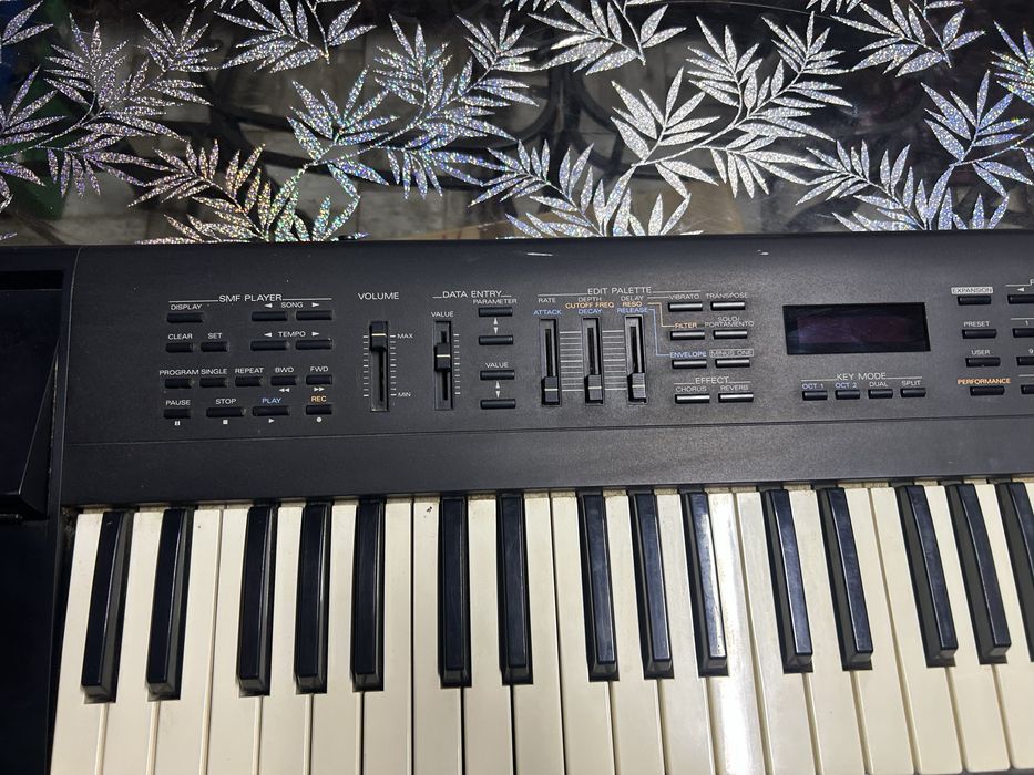 Orga Roland JV-50