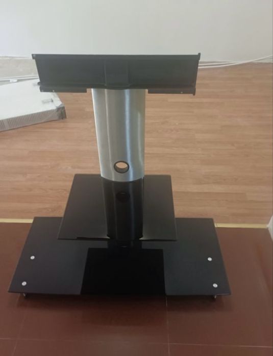 Стойка за телевизор