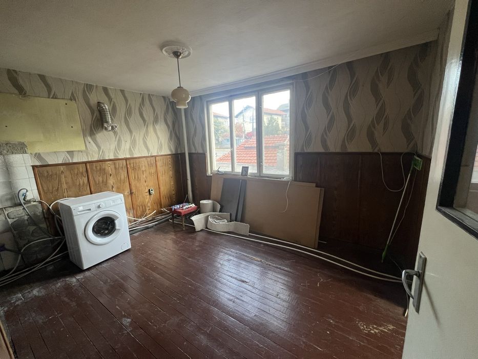 Продава се Етаж от къща в Радомир - 78 кв.м за 335 €/кв.м - Снимка #6