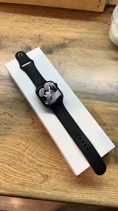 Продаю Apple Watch 10, 46 mm.
