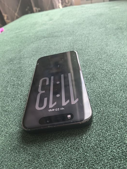 IPhone 15 pro 256 gb