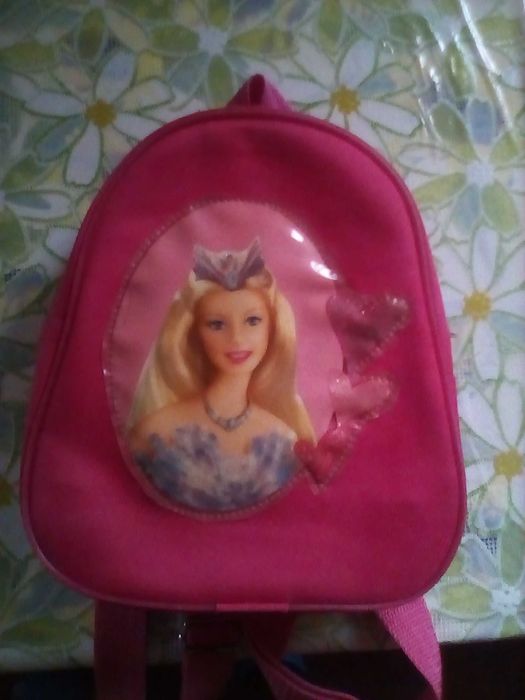 Продаю портфель для девочек, в хорошем состоянии