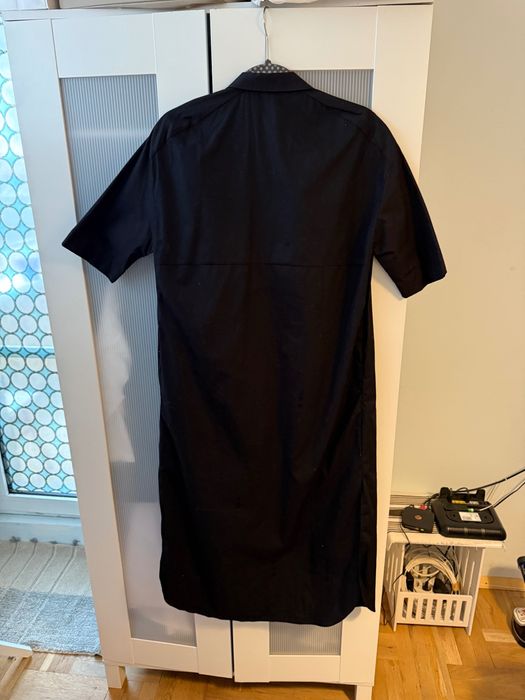 Дълга черна риза с къс ръкав