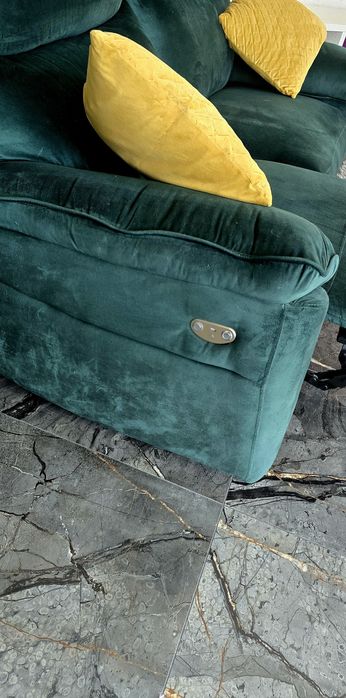 Диван с електрически релакс механизъм Милано