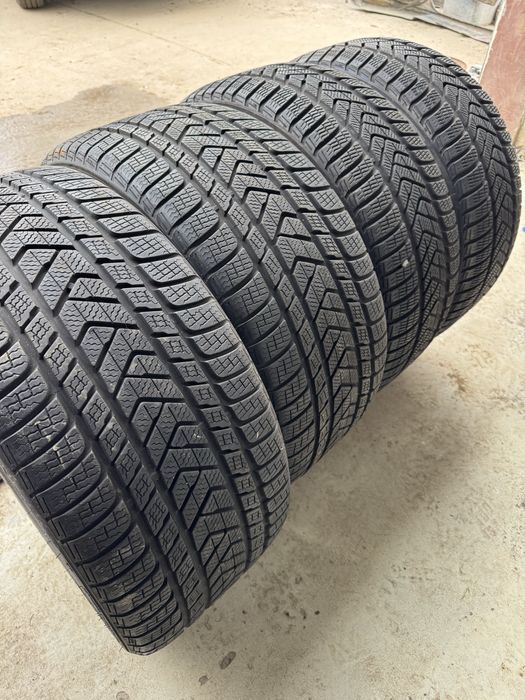 Pirelli sotto zero 3  285 35 r20/255 40 r20