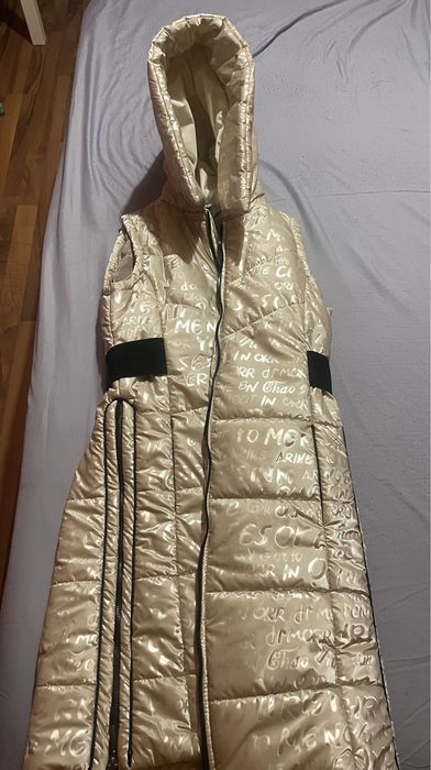 Бежов  дълъг елек