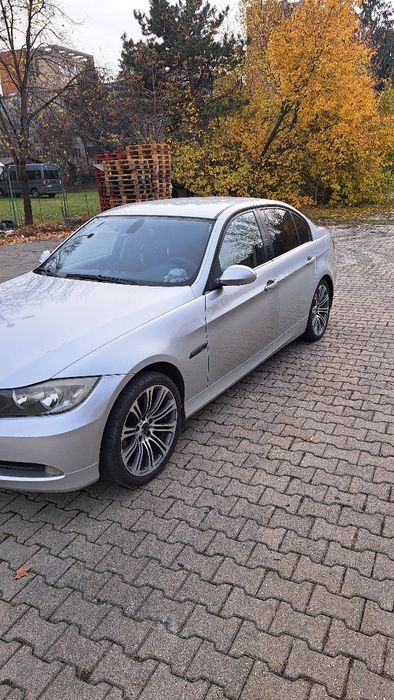 Vând Bmw e90 318D