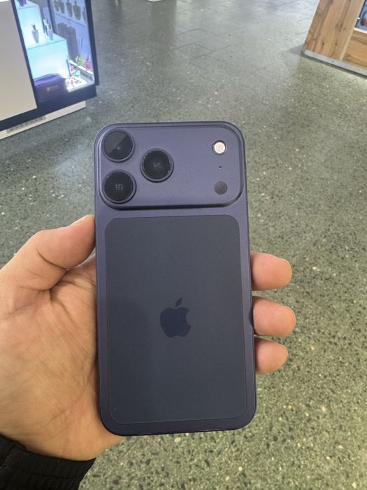 Продам айфон 11 в корпусе 17pro