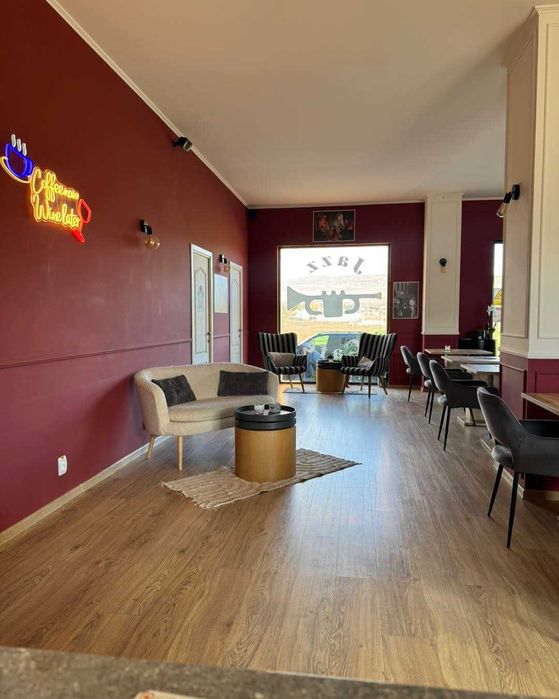 Vand mobilier si aparatura pentru cafenea  noi NEGOCIABIL
