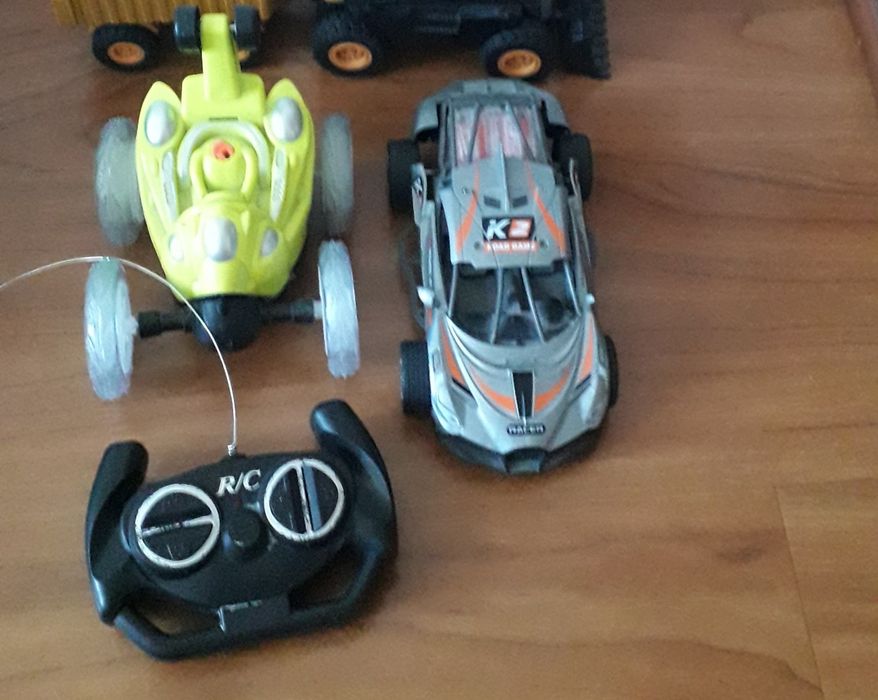 Детские игрушки машинки