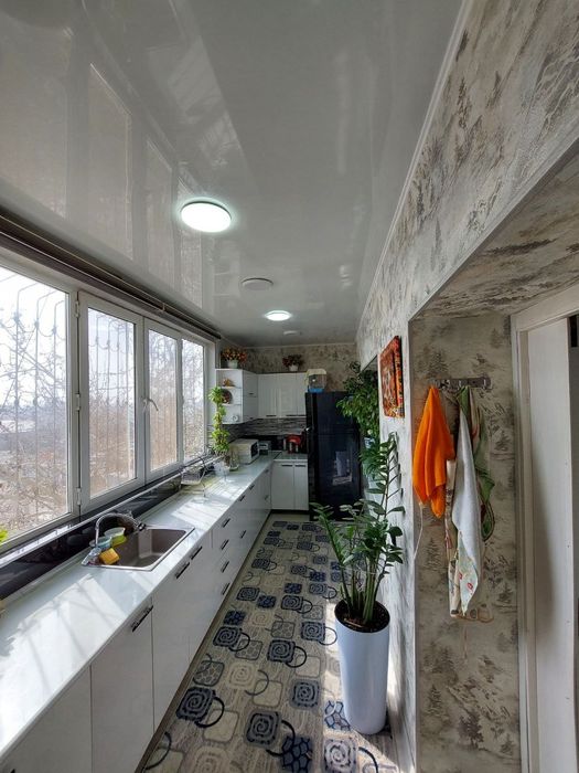 Uy sotiladi Evro remont