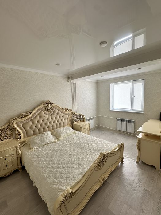 Продам спальный гарнитур