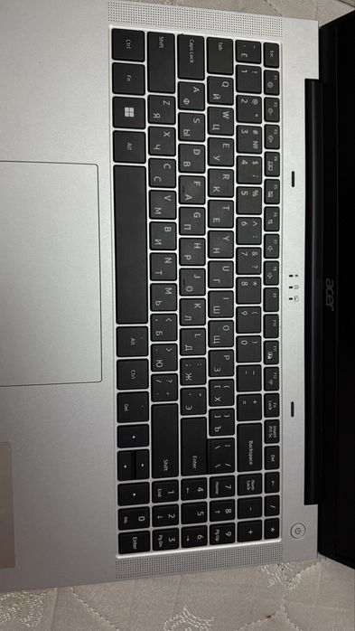 Ноутбук Aser aspire lite 16