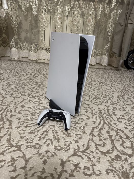 Playstation 5 с дисководом и подставкой