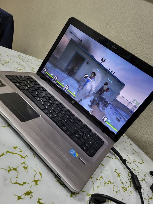 Мощный ноутбук HP  бюдженый игровой.