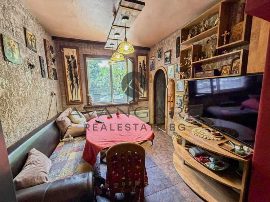 Продава се Тристаен апартамент в Пловдив, Христо Смирненски - 68 кв.м за 2100 €/кв.м - Снимка #5