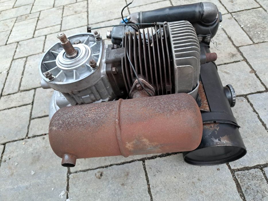 Motor Rotax austriac de 9 cai putere motocositoare,motogrebla etc.