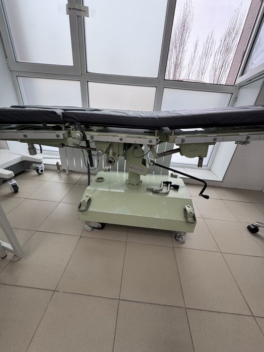 Операционный стол продается