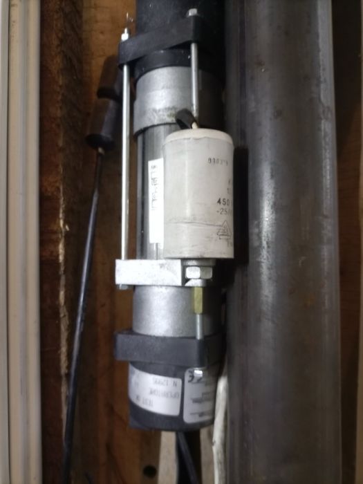 Ролетна (охранителна) щора