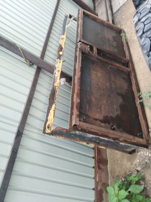 Продам дверь 80на 2