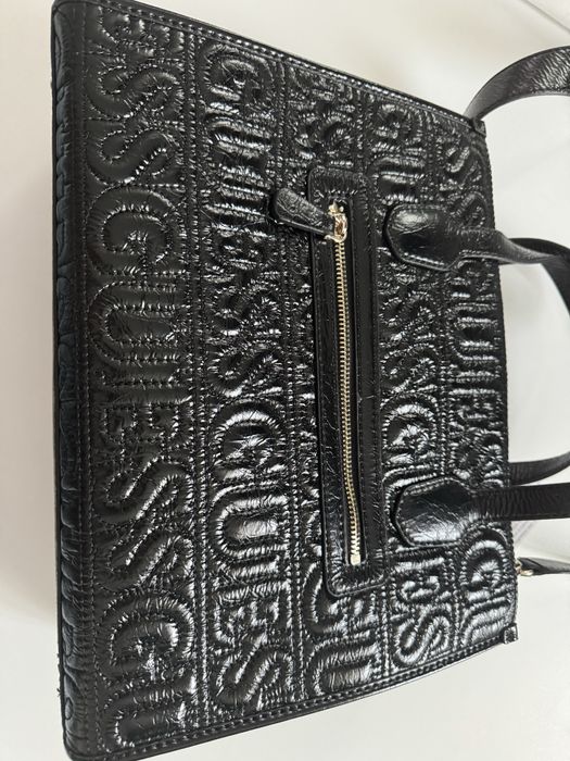 Geanta neagra Guess Silvana Tote bag