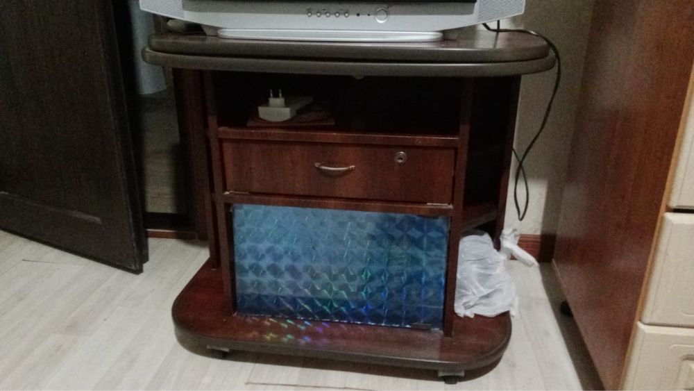 Тумба под телевизор