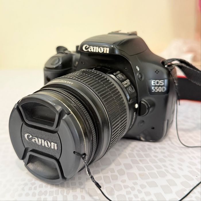 Продам Фотоаппарат Canon EOS 550D