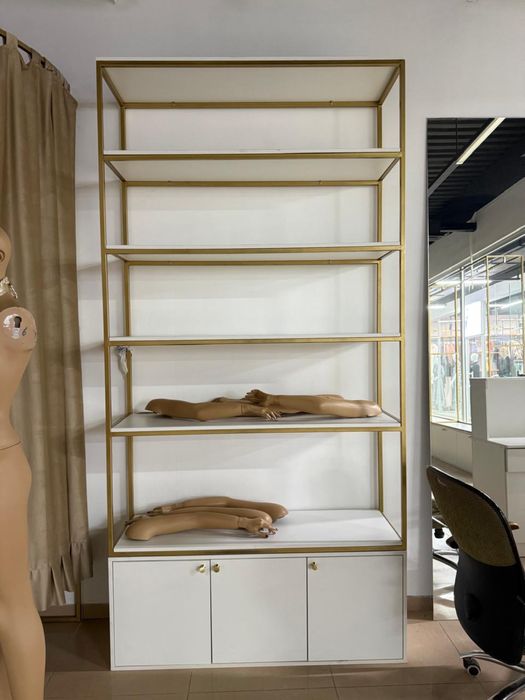 Продается мебель для магазина