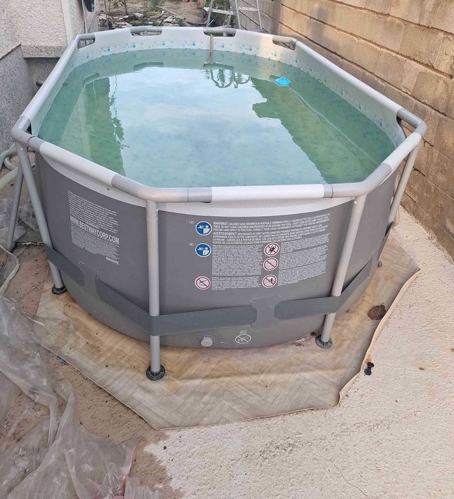 Басейн с мет. конструкция, 305x200x84см.,  с помпа, Bestway 5614A