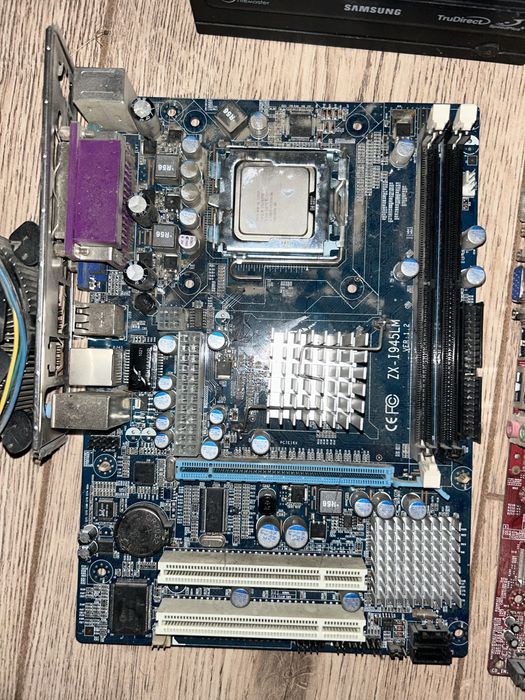 Материнская плата,дисковод