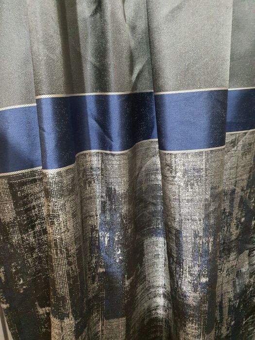 Завеси готови за закачване с кукички