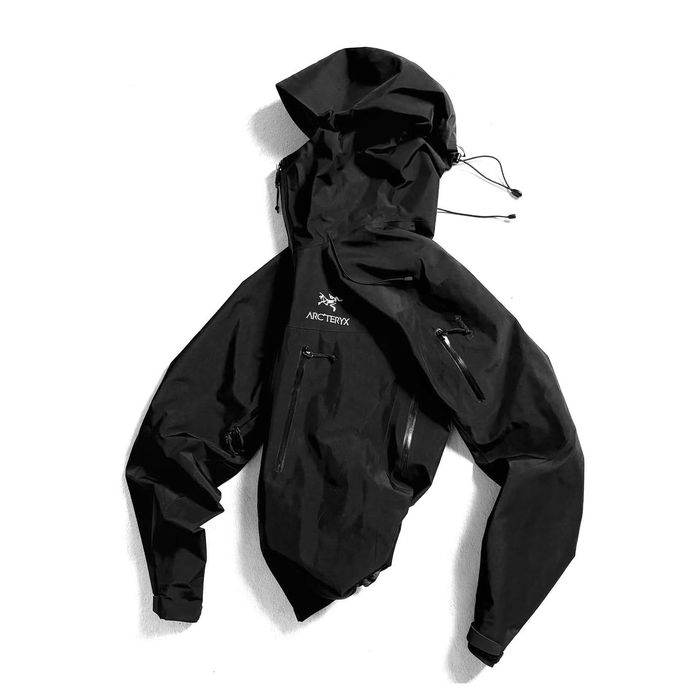 Ветровка Arcteryx