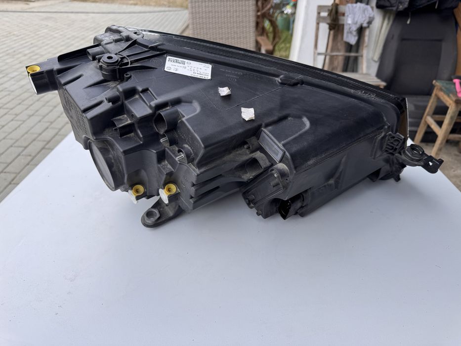 Far stanga Led Skoda Karoq