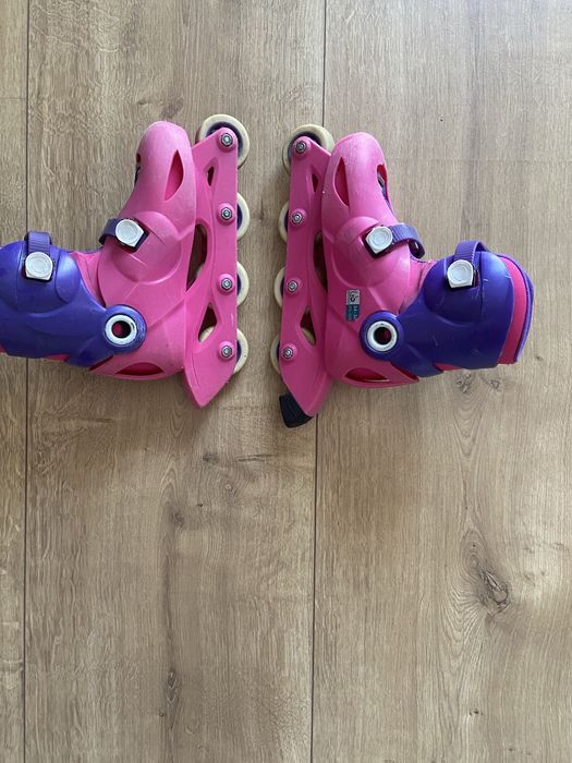 Vand role de fete oferta