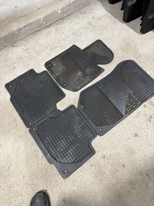 Резиновые полики (Оригинал) на BMW e36