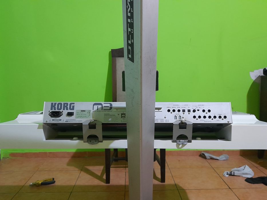 Здравейте продавам Korg m3