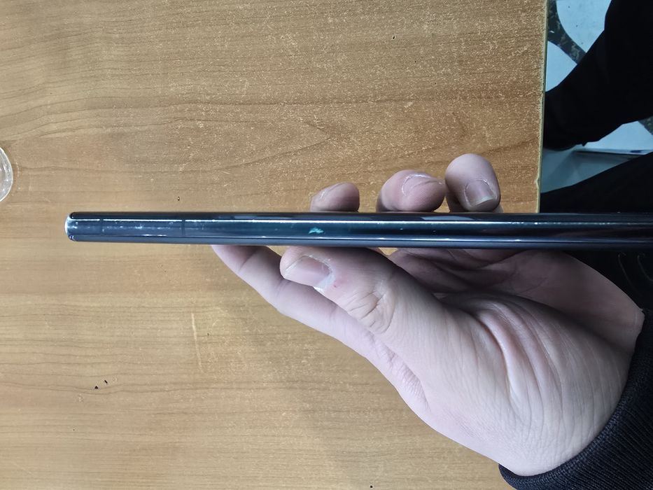 Продам телефон, самсунг с 22 ультра