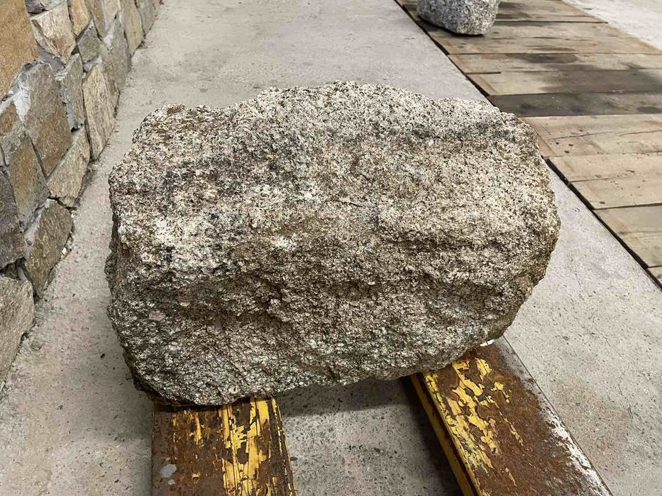 Изделия от дялан камък