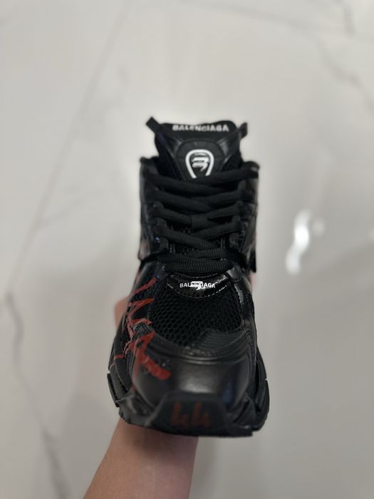 Balenciaga Runner “Graffiti”