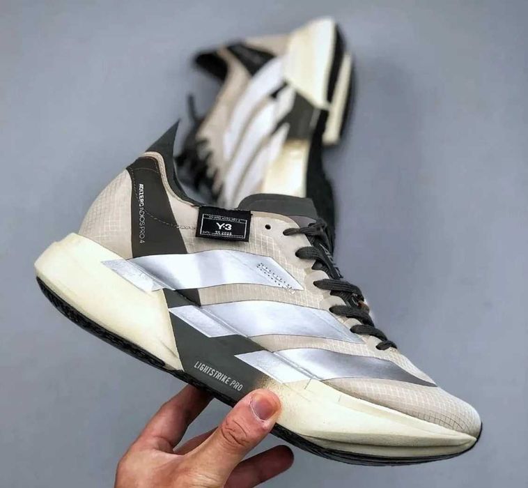 Продавам нови мъжки маратонки Adidas Adizero Adios Pro 4 Y-3 Alumina Cinder