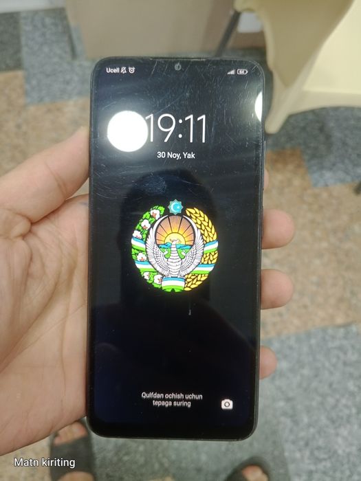 Redmi 12c sotiladi xolati yaxshi