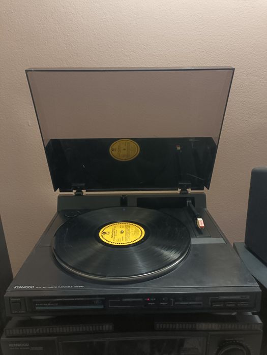 Vând Pick.up Kenwood și Technics. Ambele 800 lei