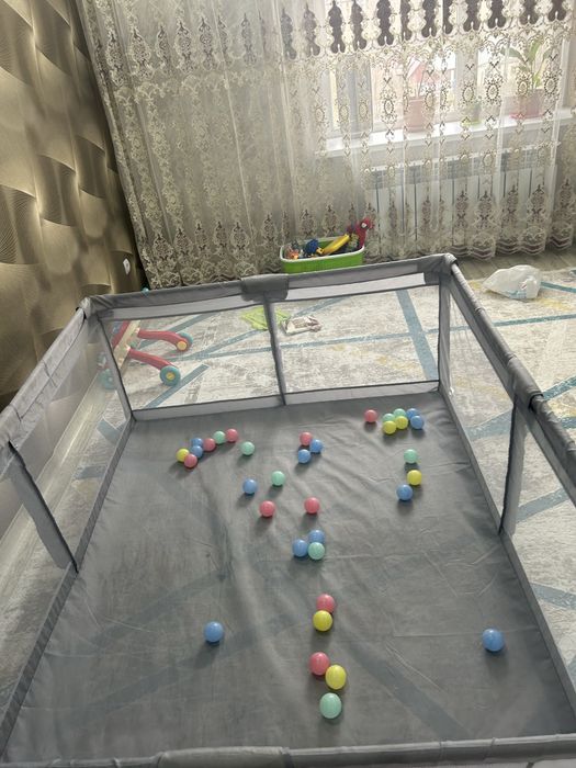 Продам манеж 180*200