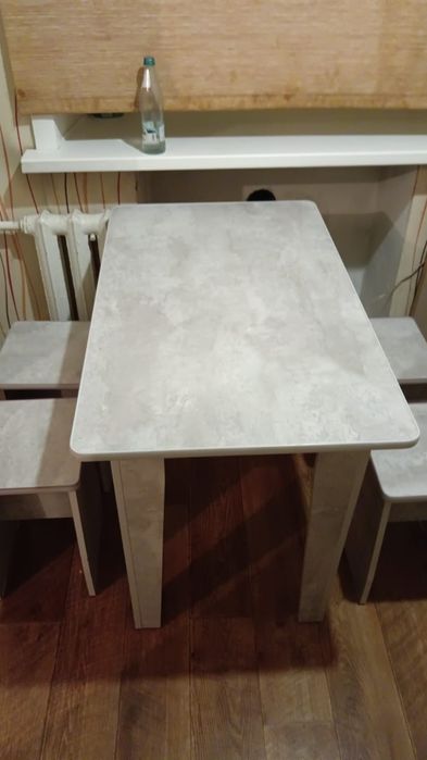 Продам шифонер и стол