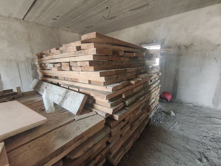 Продаю доски деревянные