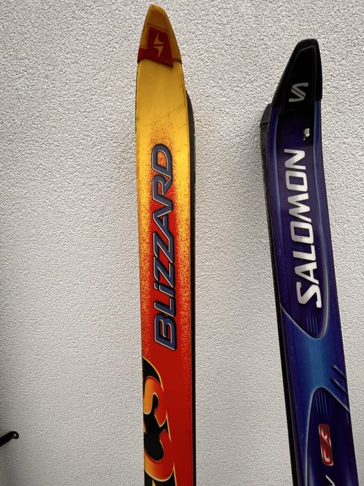 Skiuri  Salomon de vanzare