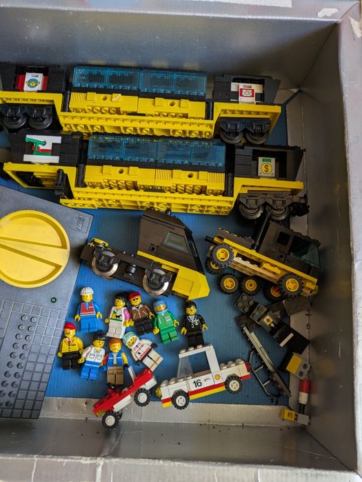 LEGO влакчета от 9 V волта